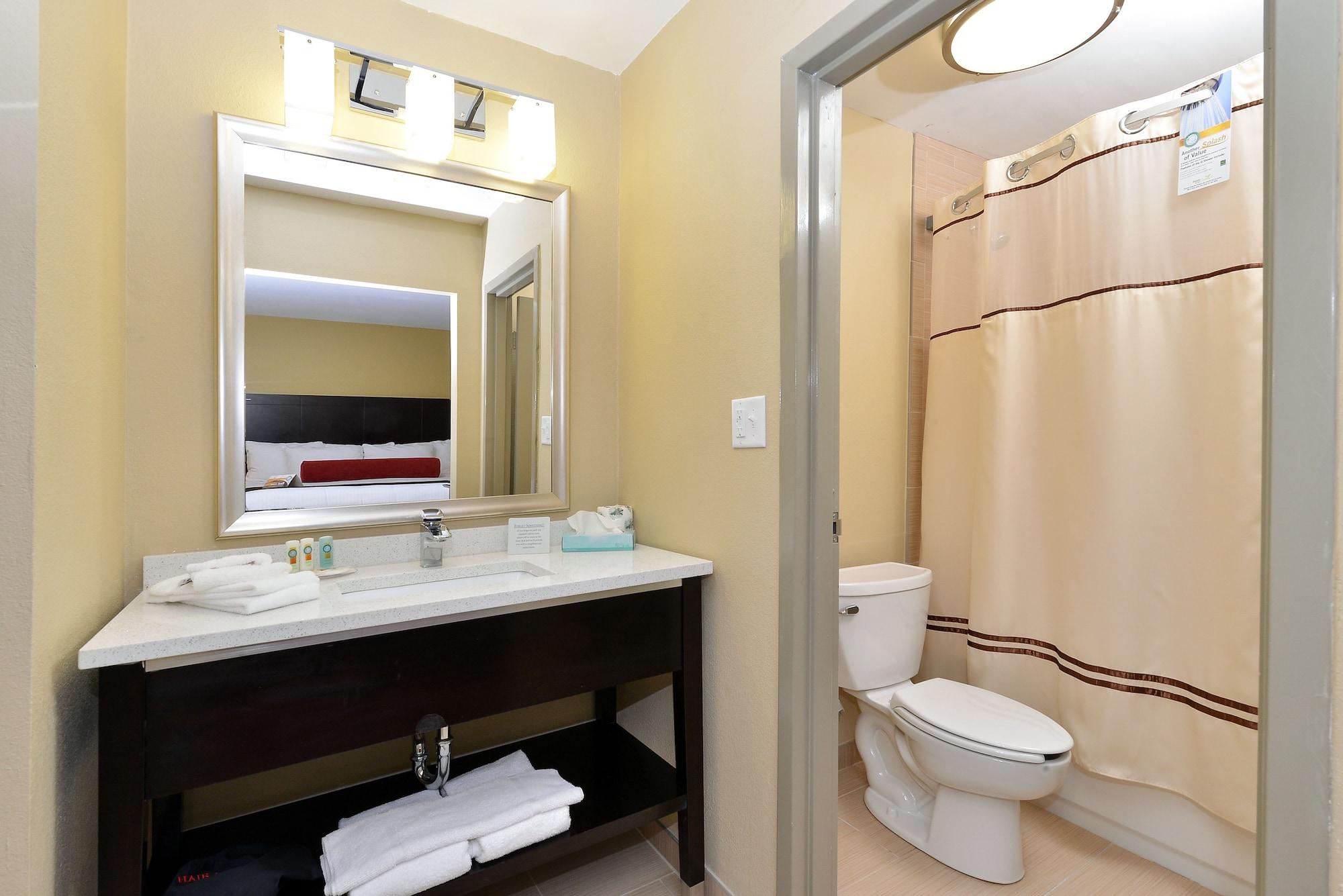 Quality Suites Nashville Airport Ngoại thất bức ảnh