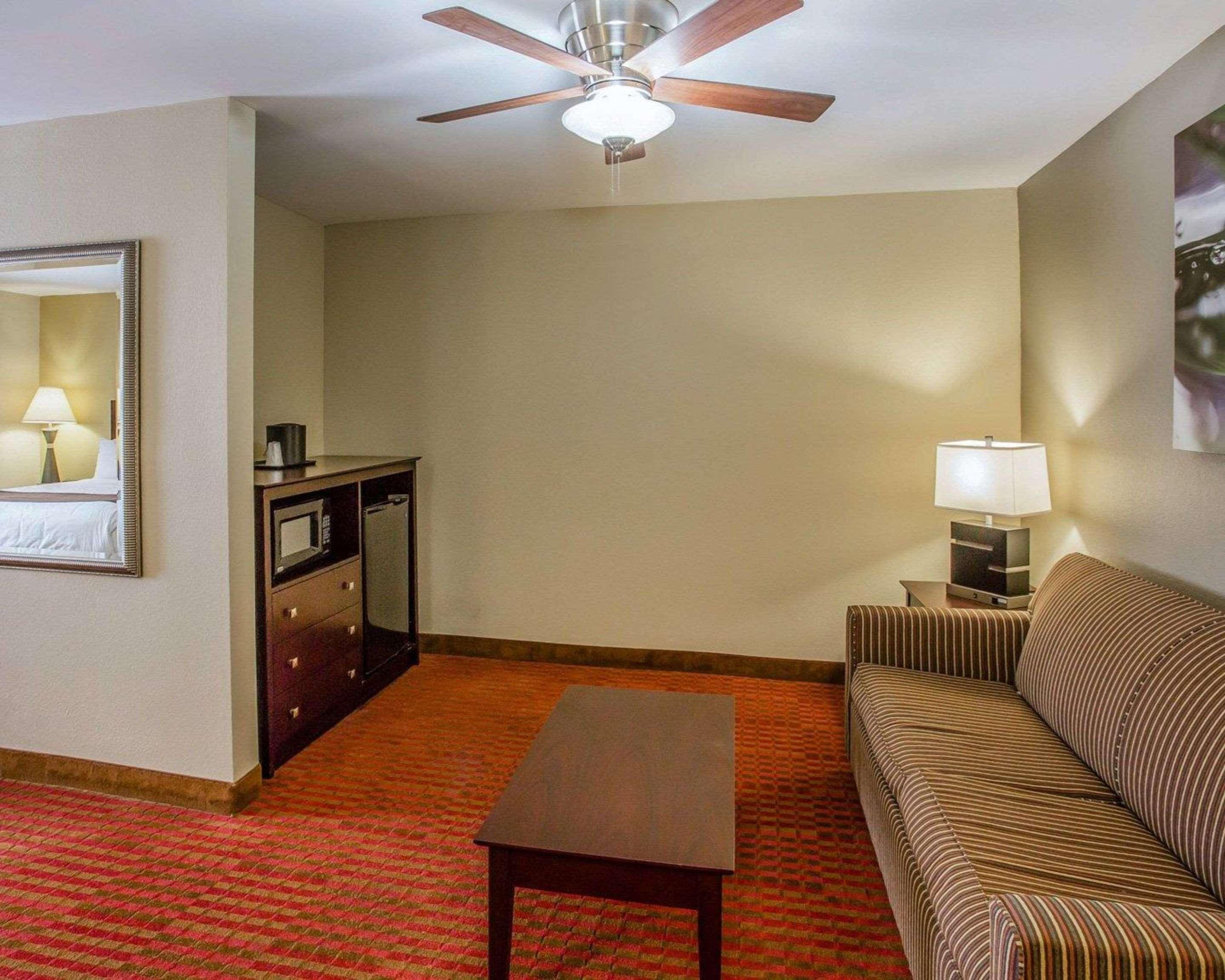 Quality Suites Nashville Airport Ngoại thất bức ảnh