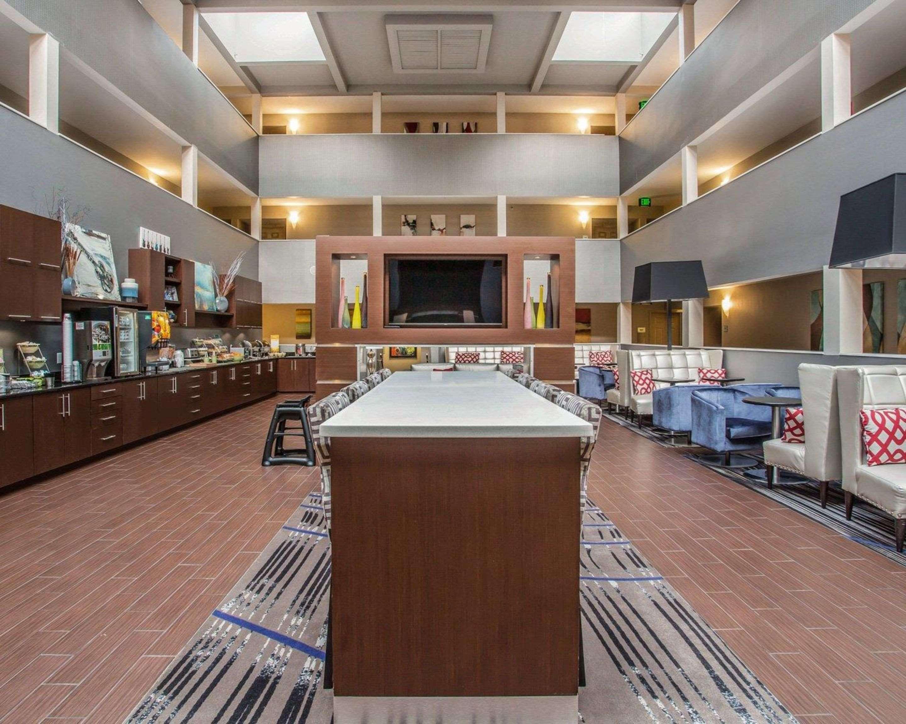 Quality Suites Nashville Airport Ngoại thất bức ảnh