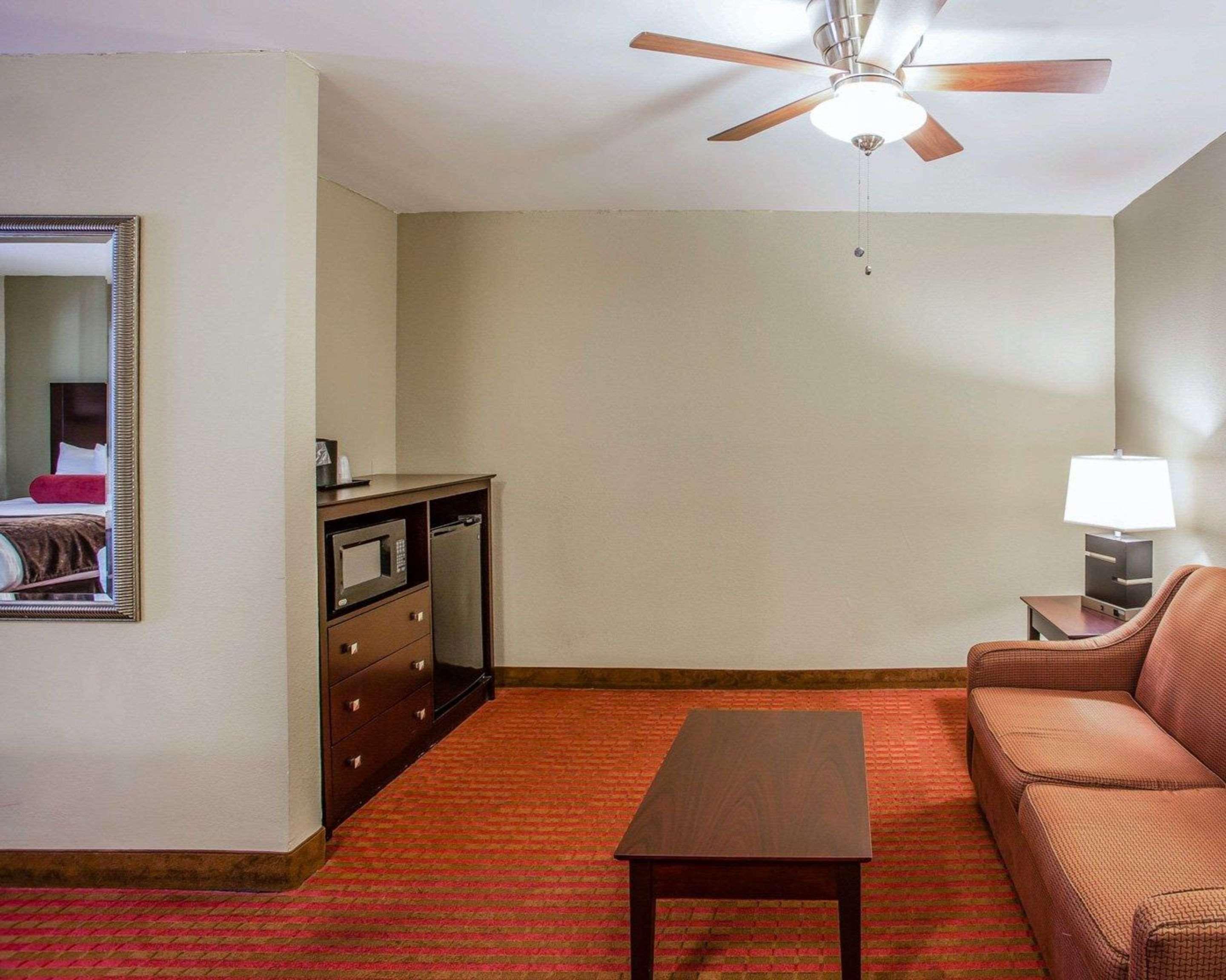 Quality Suites Nashville Airport Ngoại thất bức ảnh