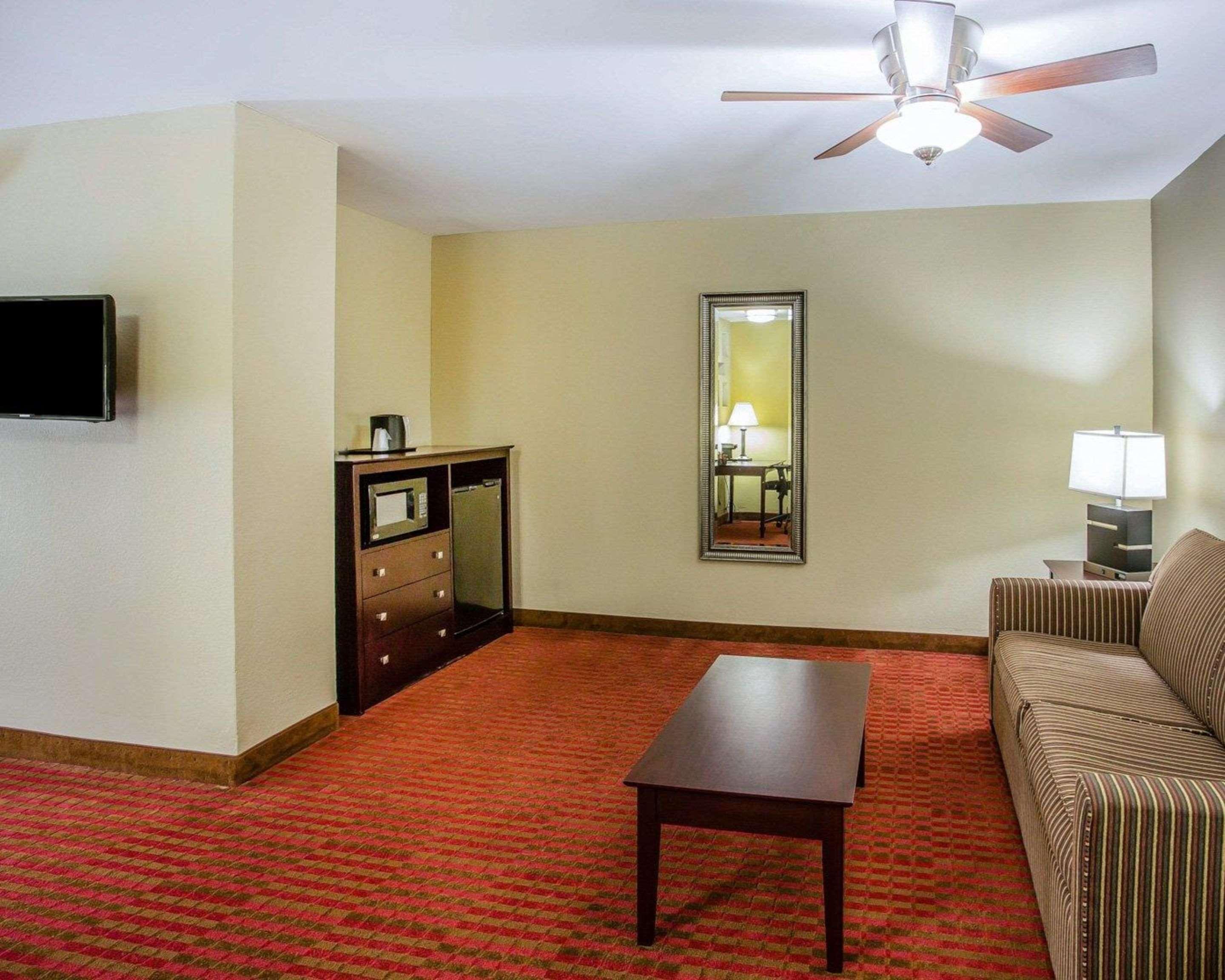 Quality Suites Nashville Airport Ngoại thất bức ảnh