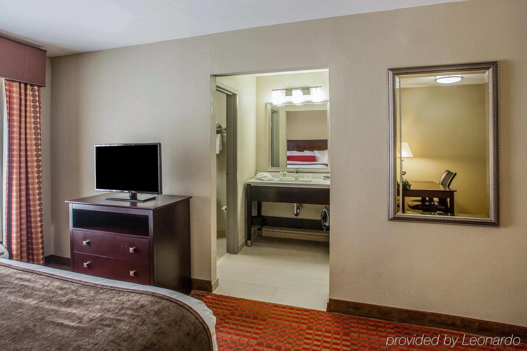 Quality Suites Nashville Airport Ngoại thất bức ảnh